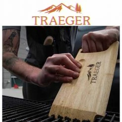 Traeger Wooden Grill Grate Scrape